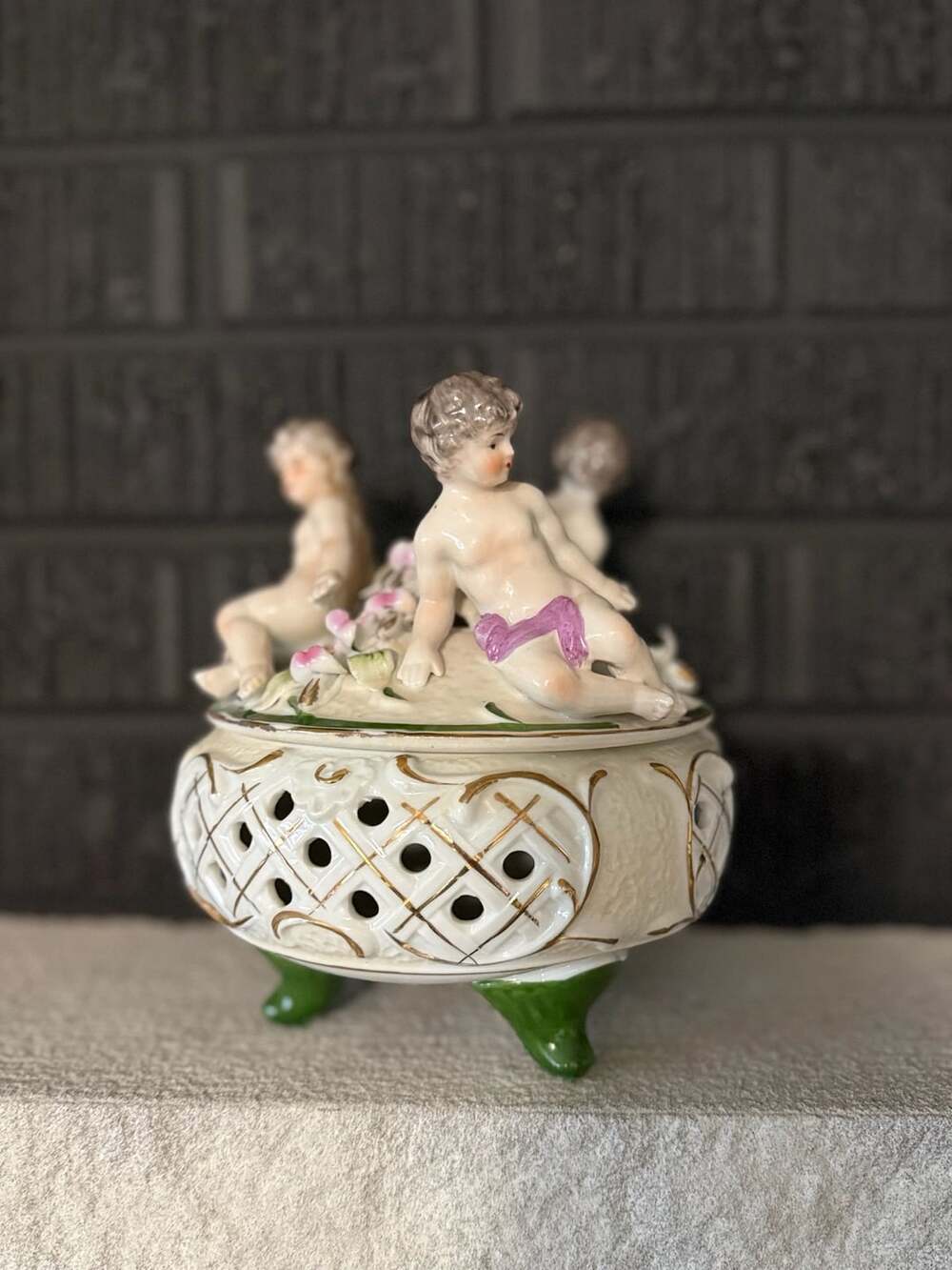 Von Schierholz Porcelain Covered Potpourri Dish 1930's